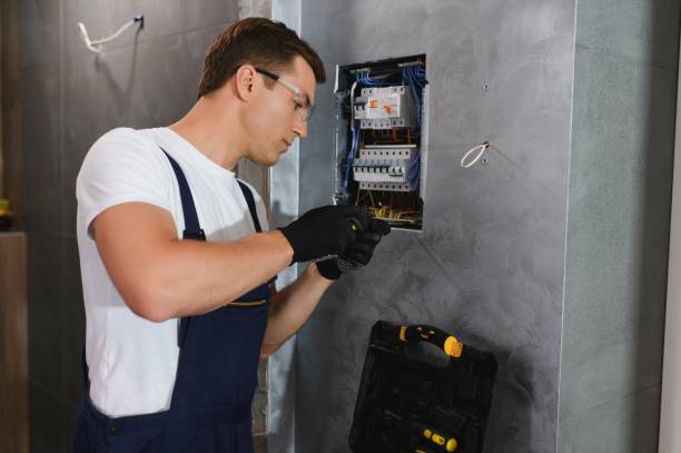 Best Affordable Emergency Electrician  in Poydras, LA